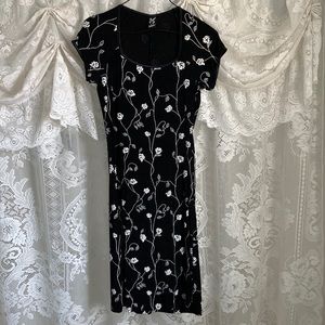 Black and white dress size s/m
